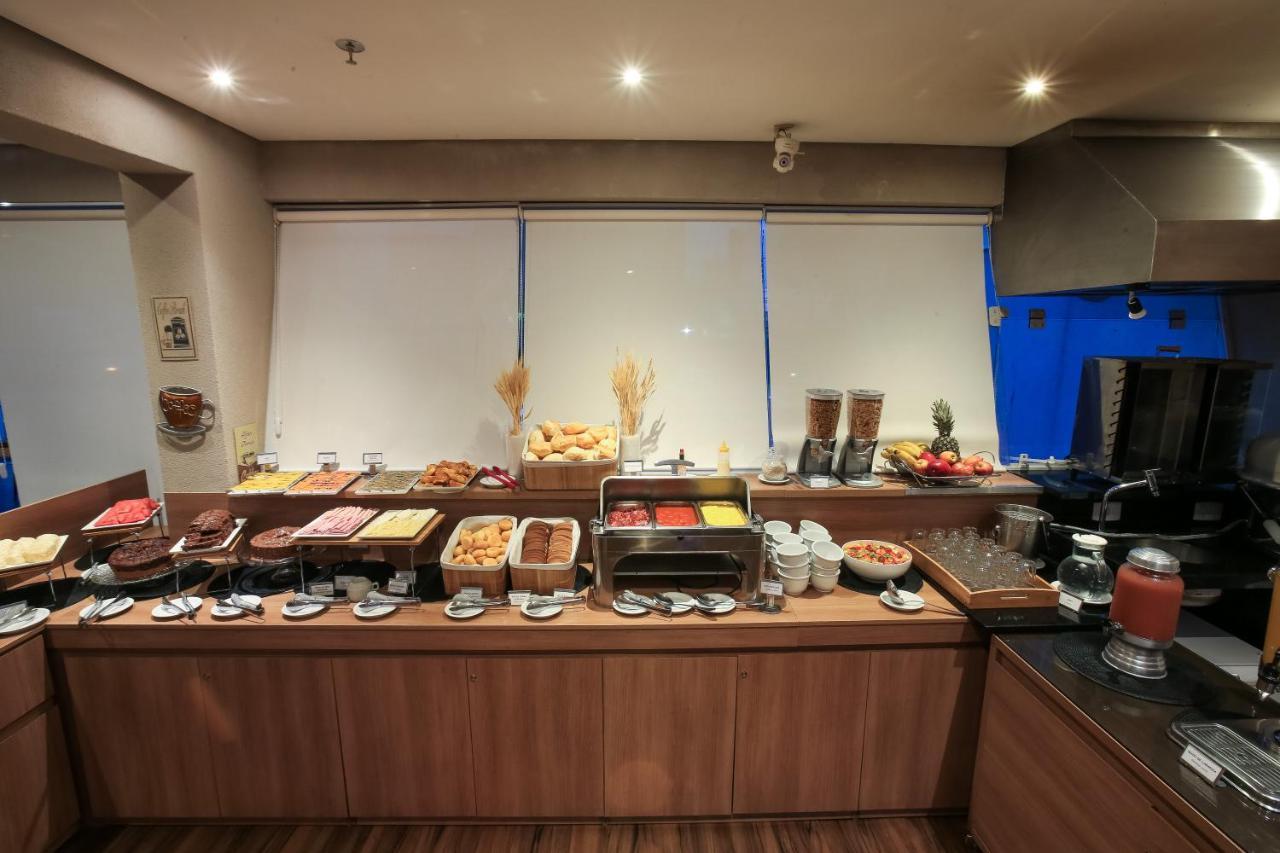 I5 Play Hotel Aguas Claras Exterior photo