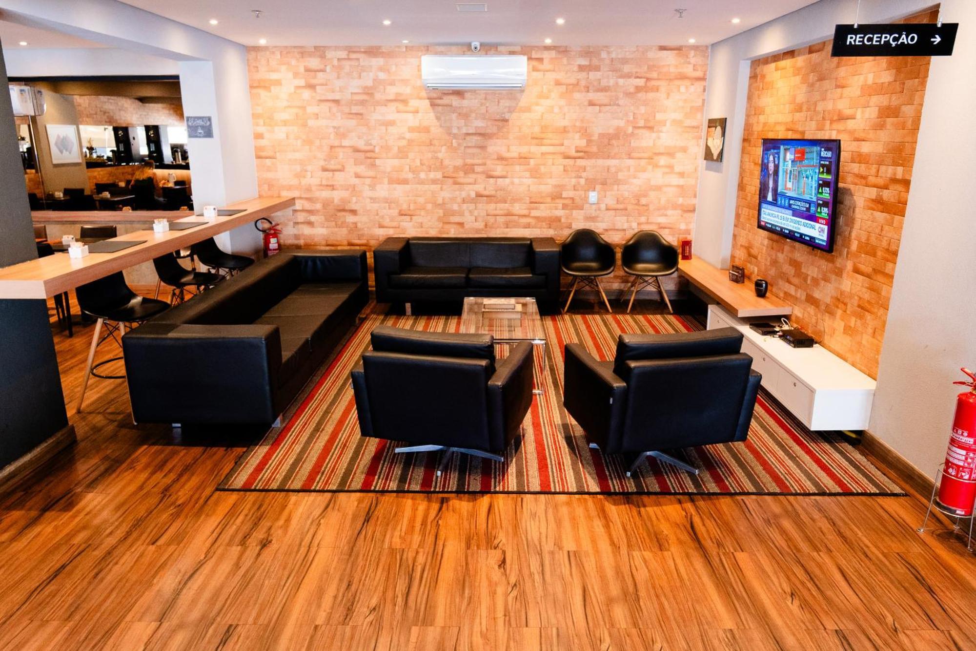 I5 Play Hotel Aguas Claras Exterior photo